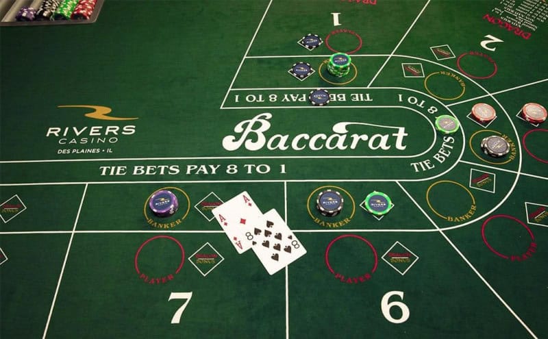 Luật chơi baccarat cho phép rút thêm một lá bài